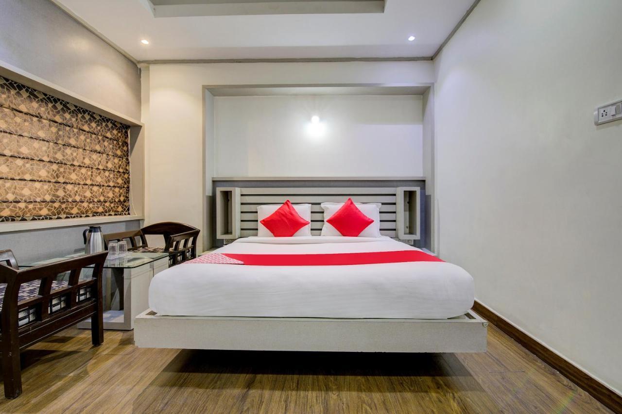 Oyo 1545 Hotel Shivani International Ahmedabad Bagian luar foto