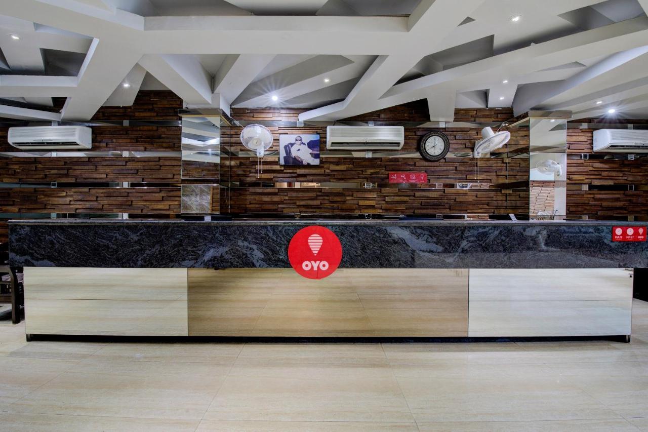 Oyo 1545 Hotel Shivani International Ahmedabad Bagian luar foto