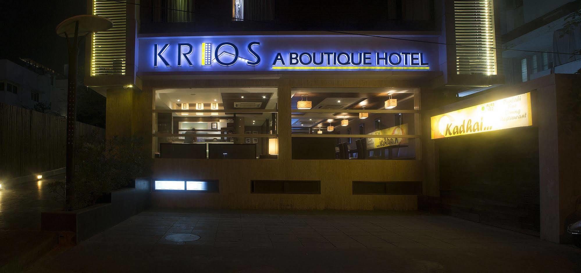 Oyo 1545 Hotel Shivani International Ahmedabad Bagian luar foto